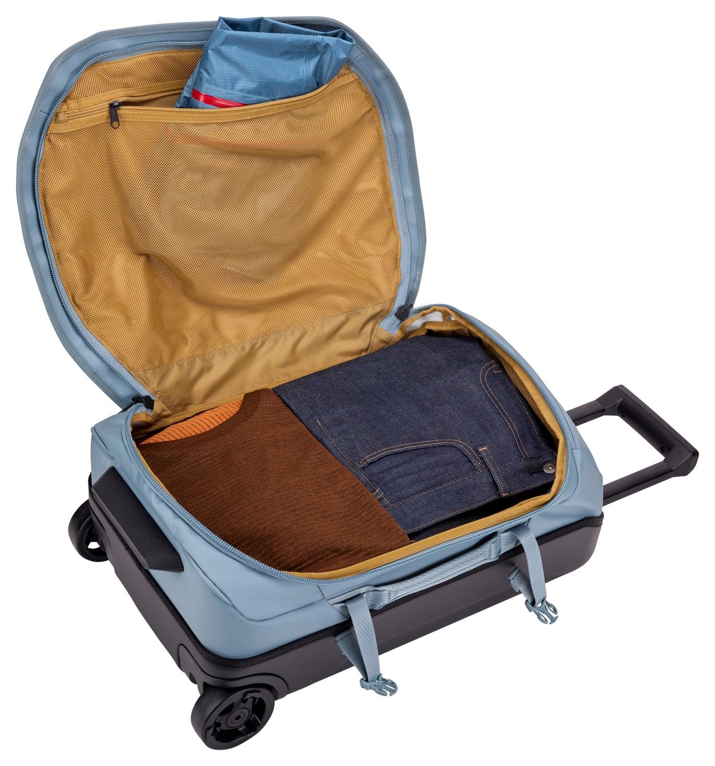 Thule Chasm 40L - Wheeled Carry On - Pond - Image 2